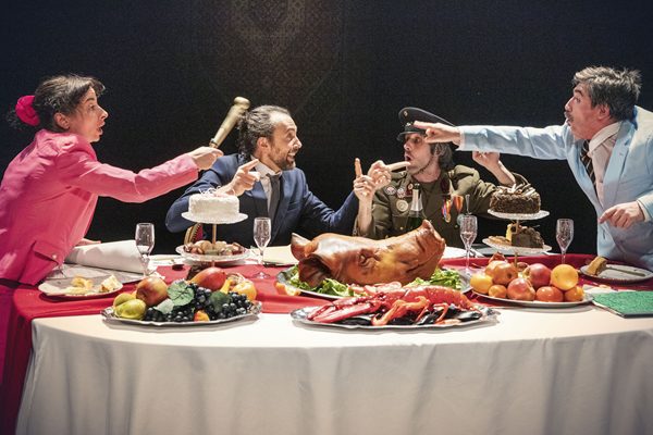 SJP-LeDîner-600x400px Le Dîner